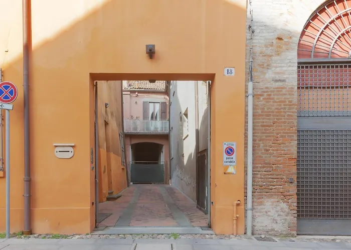 Duplex In Centro Con Posto Auto Privato Appartement Ferrara