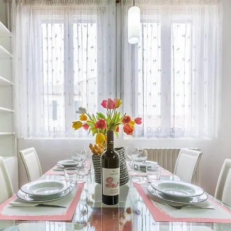 Duplex In Centro Con Posto Auto Privato