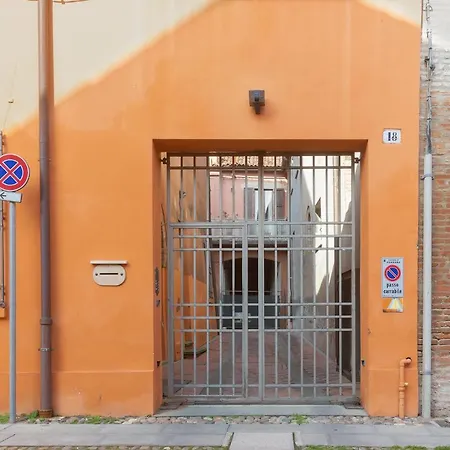 Duplex In Centro Con Posto Auto Privato Διαμέρισμα