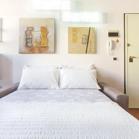 Apartment Duplex In Centro Con Posto Auto Privato Ferrara