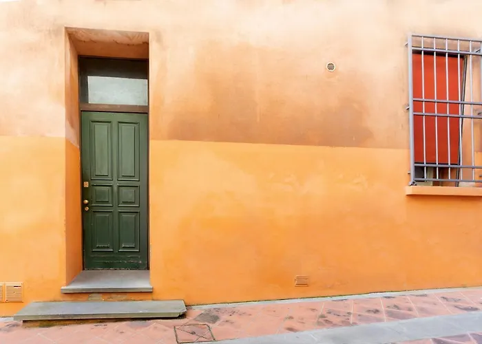 Duplex In Centro Con Posto Auto Privato フェラーラ