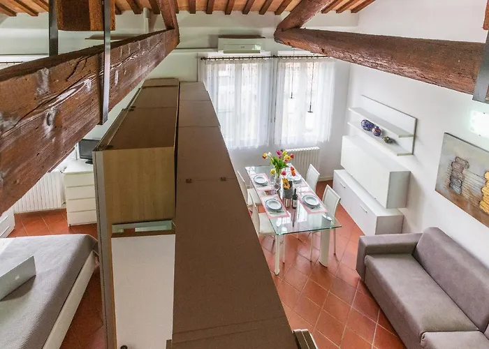 Duplex In Centro Con Posto Auto Privato アパート *