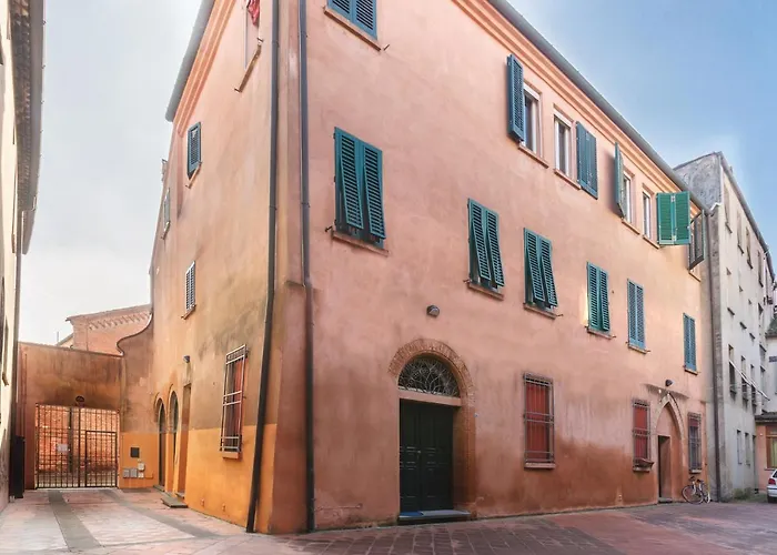 Apartment Duplex In Centro Con Posto Auto Privato Ferrara