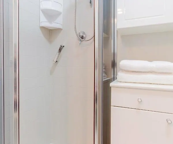 Duplex In Centro Con Posto Auto Privato アパート