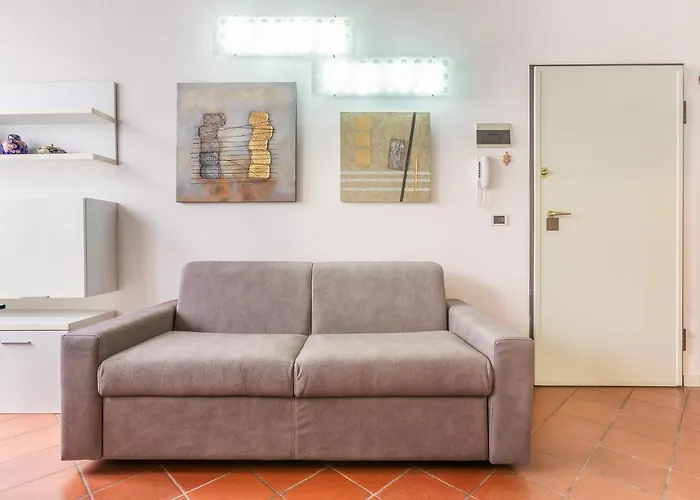 Duplex In Centro Con Posto Auto Privato アパート フェラーラ